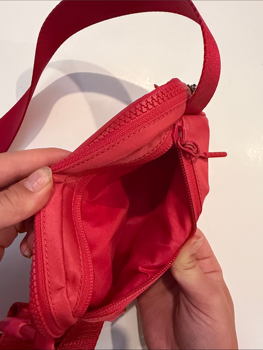 NWOT Lululemon Everywhere Belt Bag Hot Pink - Picture 10 of 13